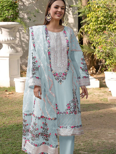 Women's Salwar Suits: Buy Designer Ladies Salwar Kameez Online at Low  Prices | Ladies salwar kameez, Salwar kameez online, Women salwar suit