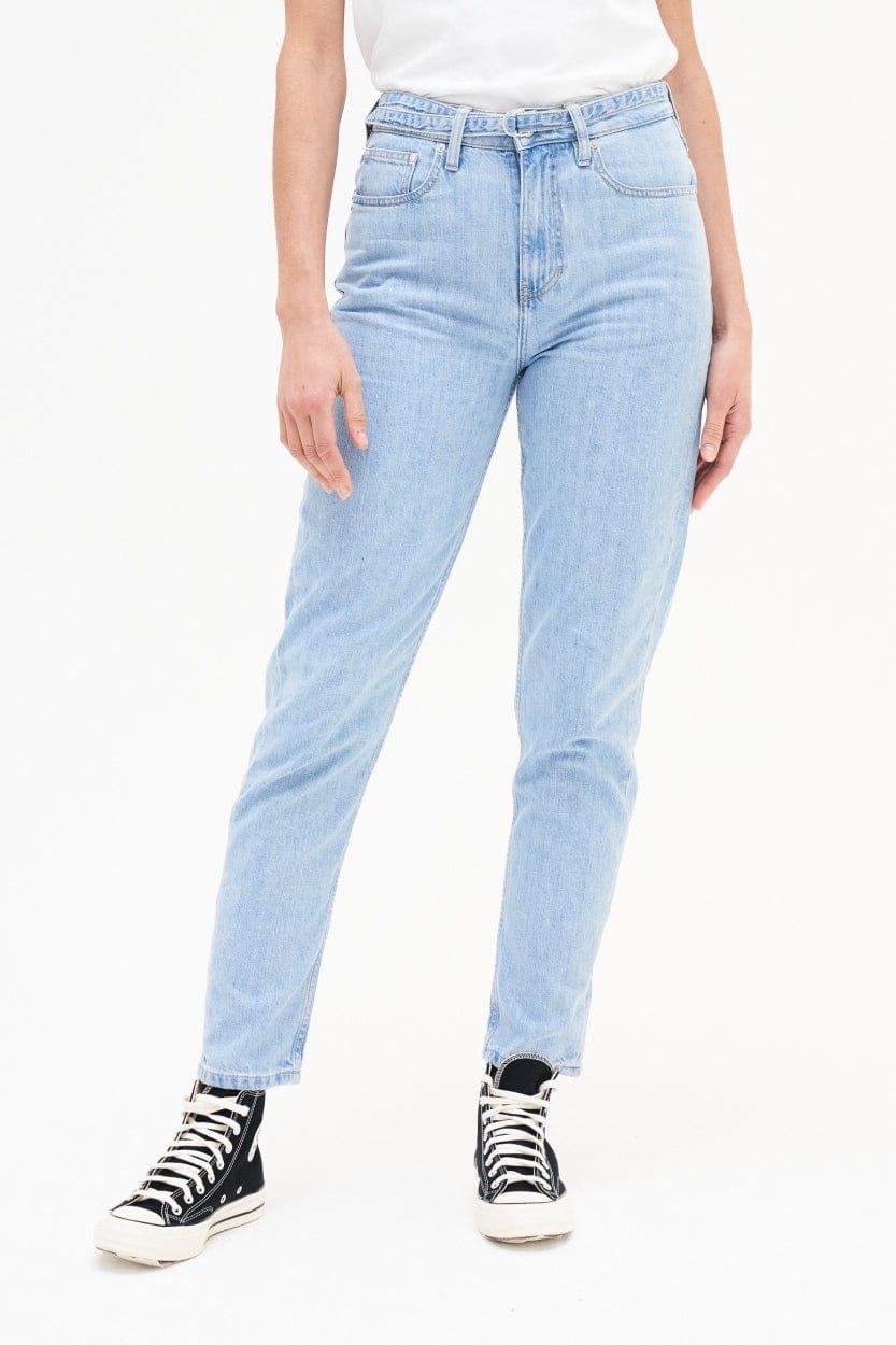 Jeans Nora Loose Tapered Lichtblauw 2