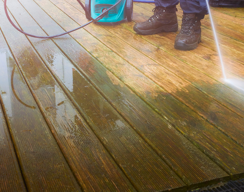 Cleaning & reparing a deck 