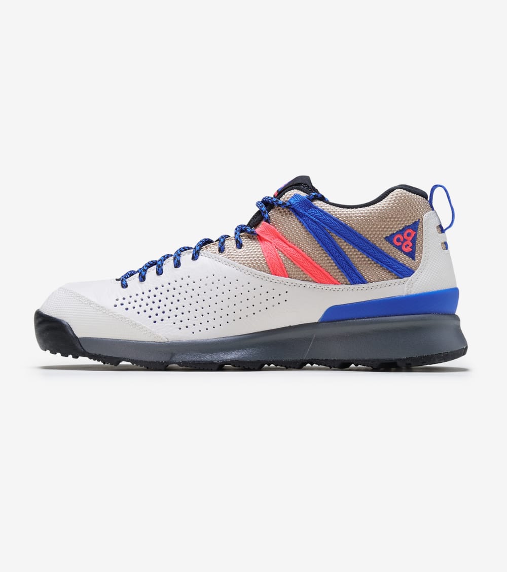 Nike Okwahn II QS Shoes in Sail/Racer 