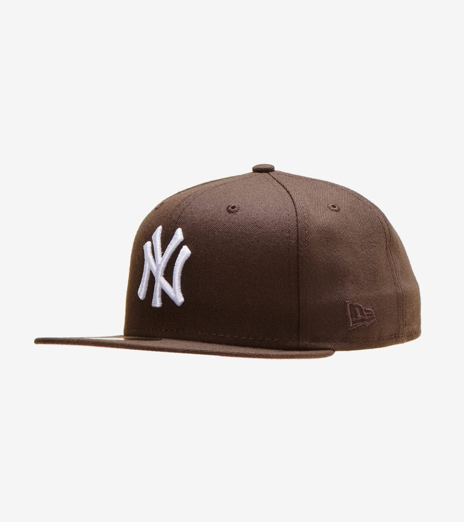 brown fitted hat yankee