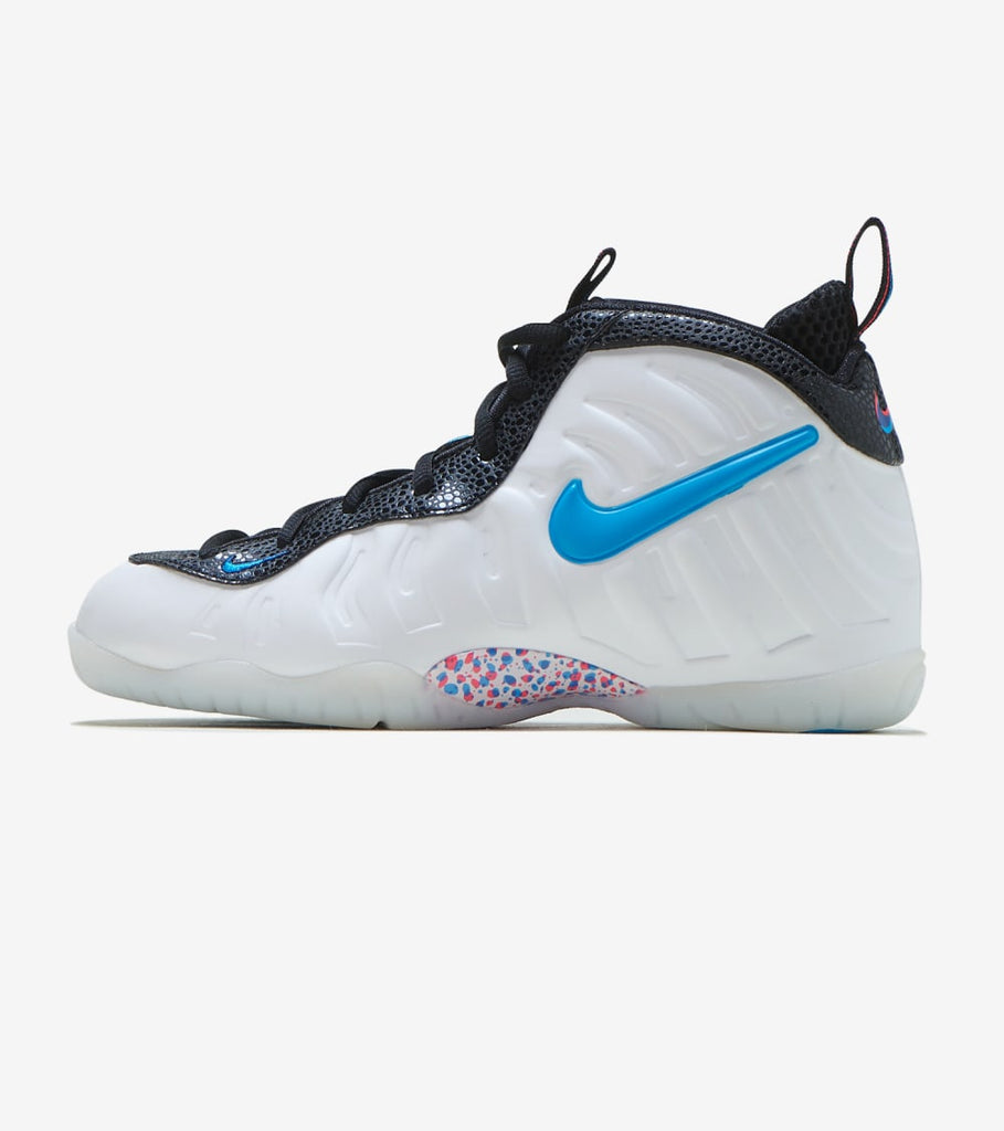 nike posite sneakers