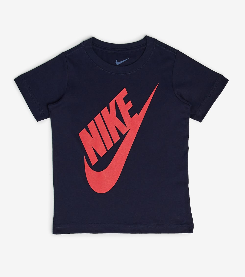 university red nike shirt