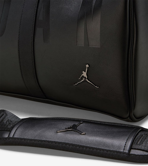 black jordan duffle bag