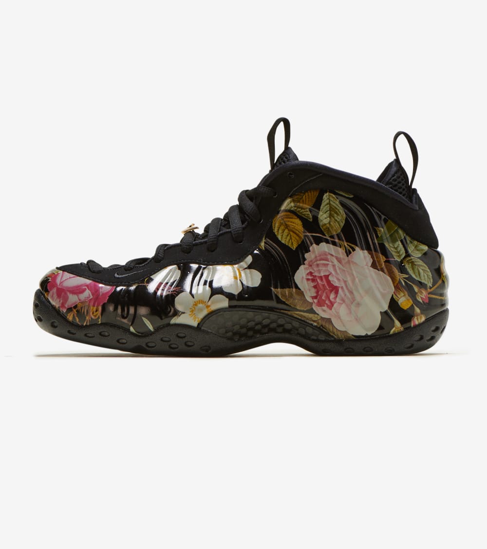 Nike Air Foamposite One Shoes in Black 