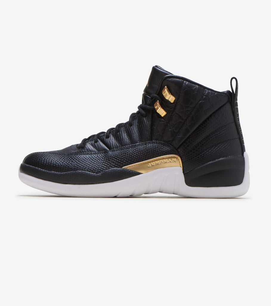 midnight black jordan 12s