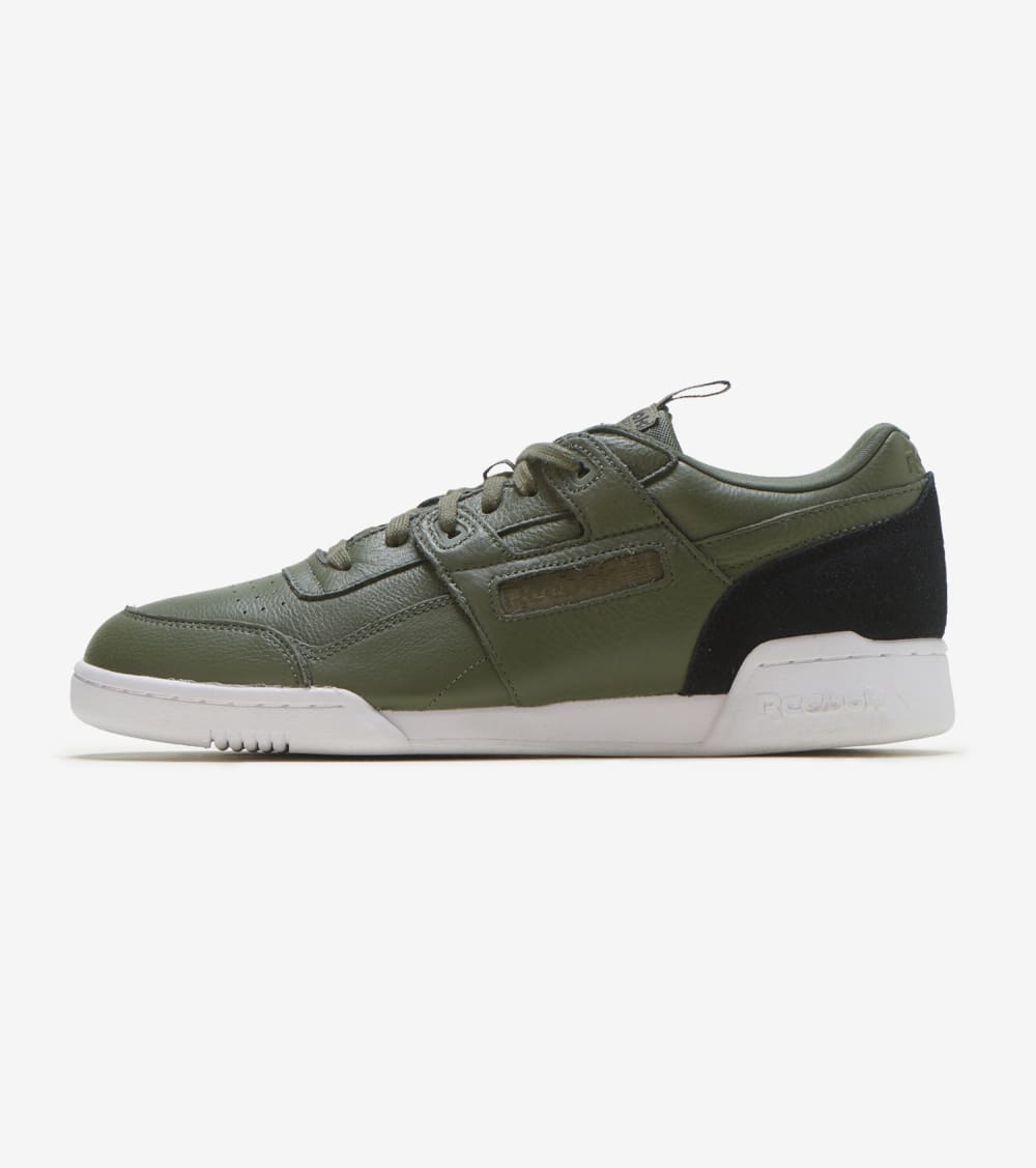 Reebok Workout Plus It Shoes in Green 