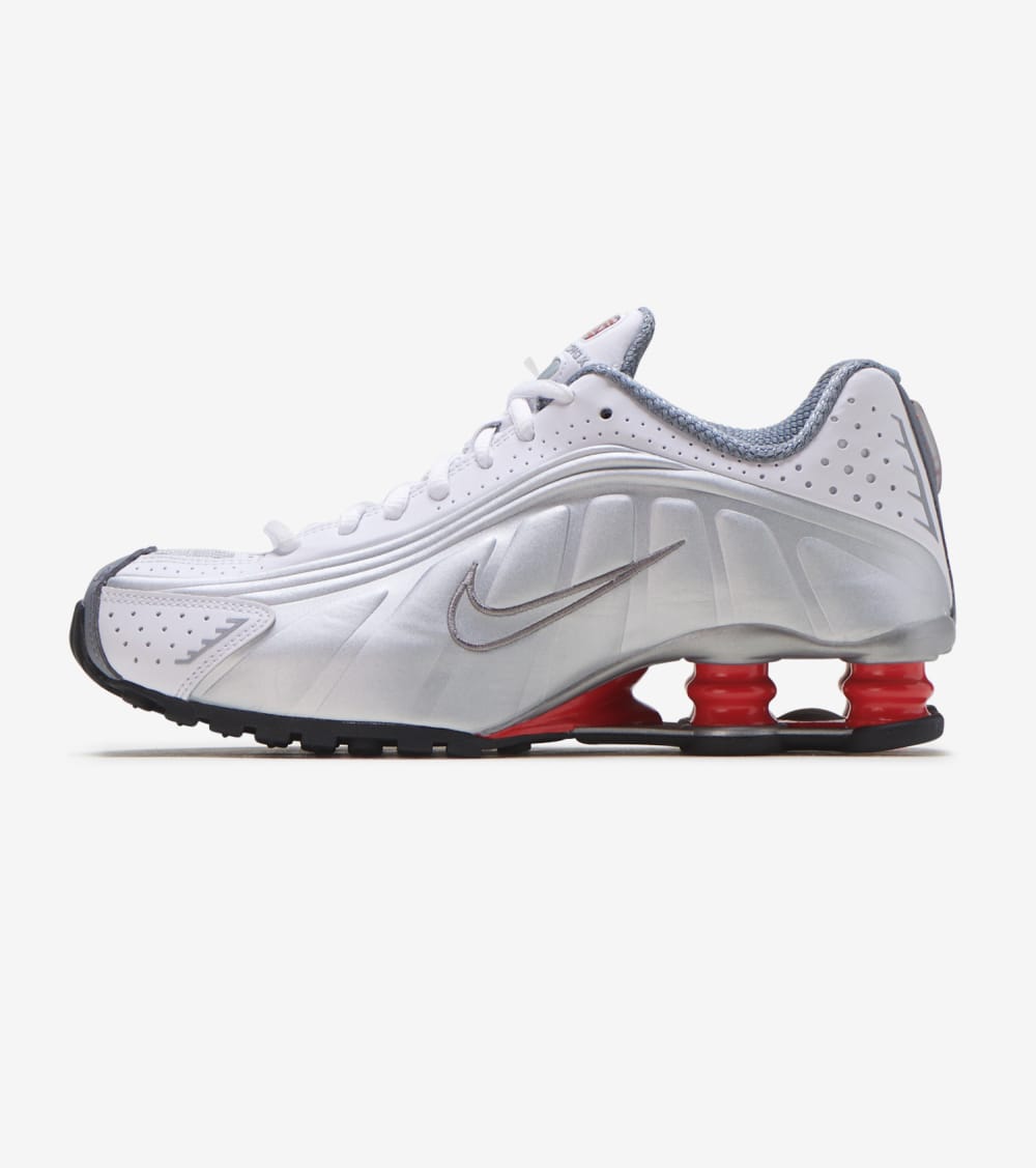 Nike Shox R4 Shoes in White Size 7 