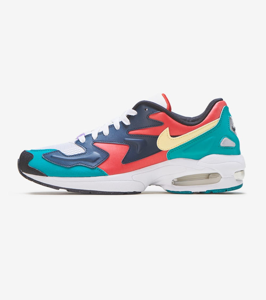 air max2 light qs