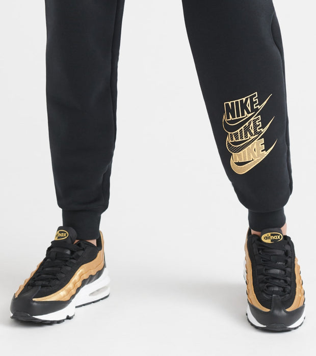 black and gold nike sweatsuit