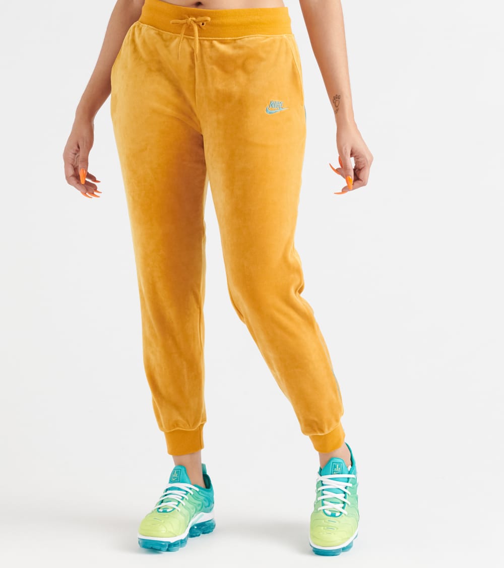 nike pant plush