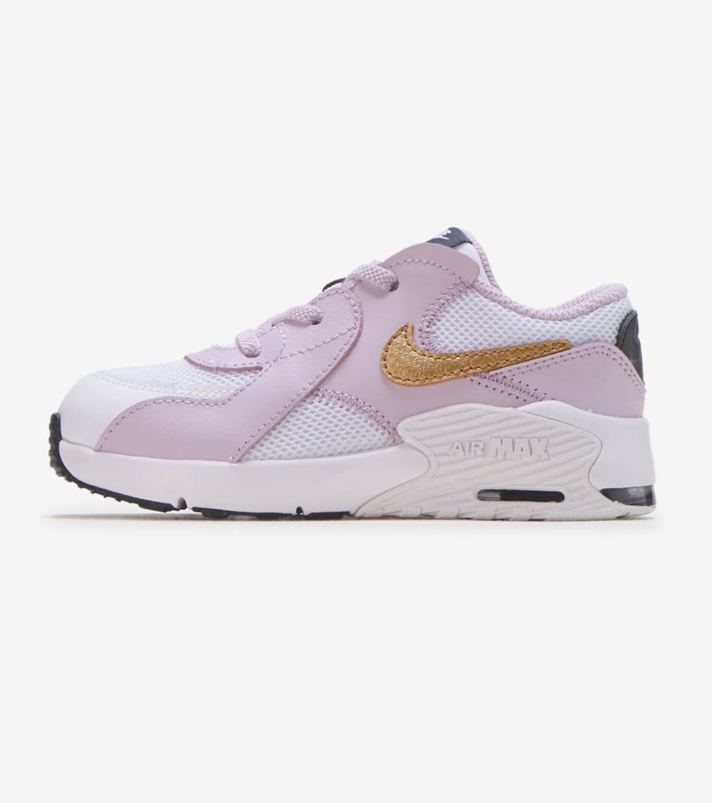 lilac tennis shoes