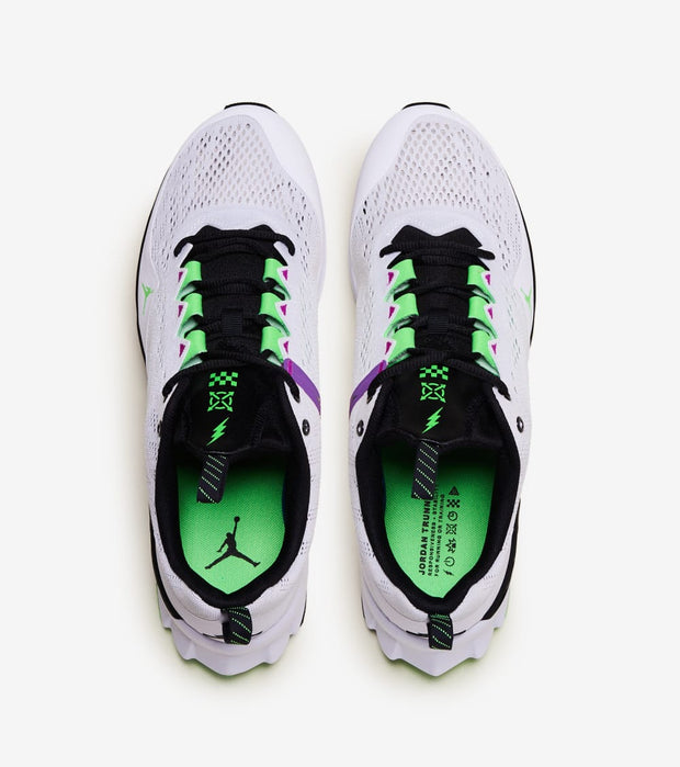 nike jordan zoom trunner advance