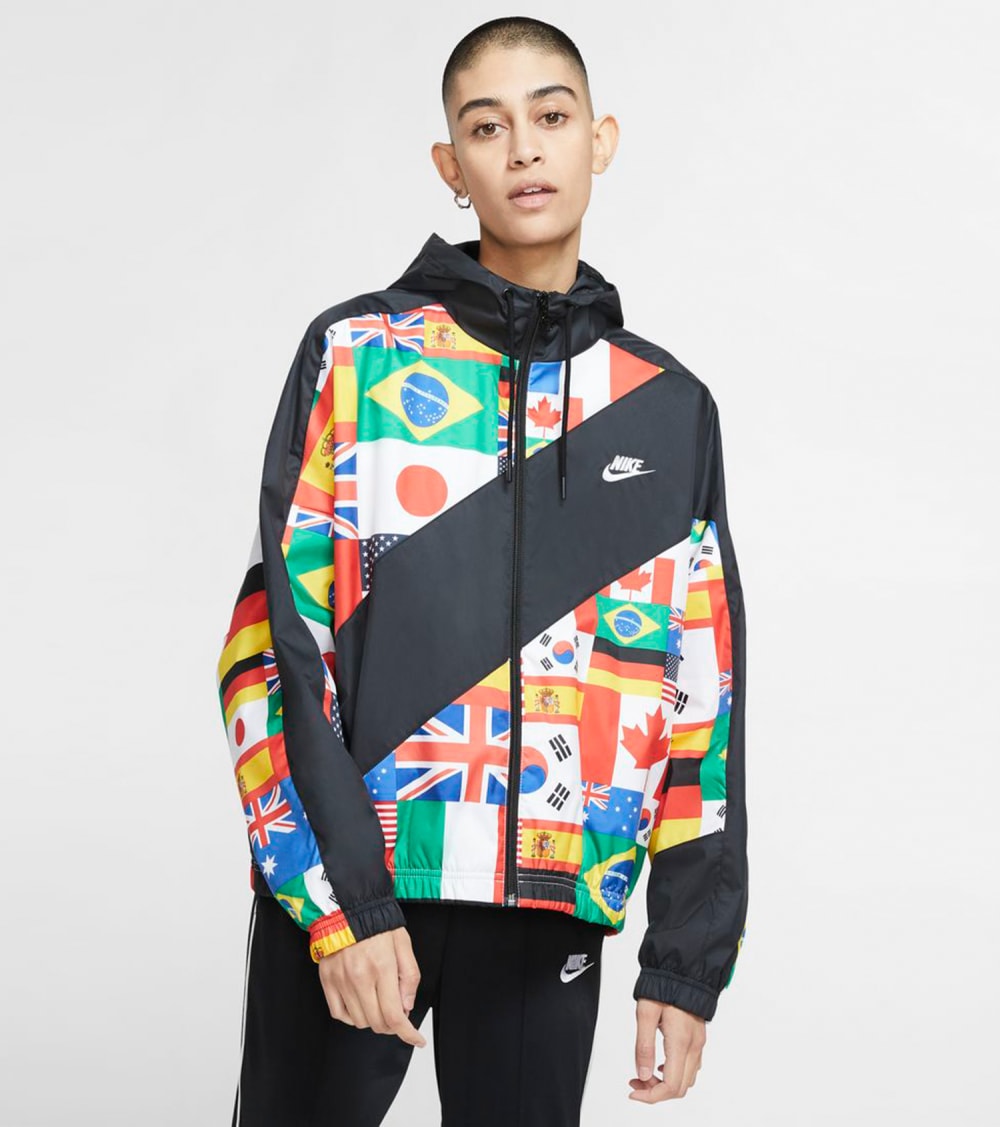 Nike NSW Flag Pack Woven Jacket in 