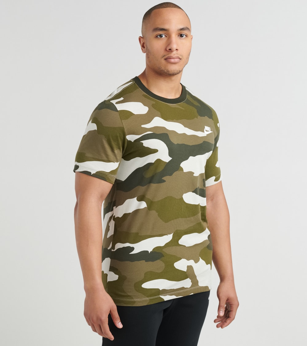 nike nsw camo t shirt