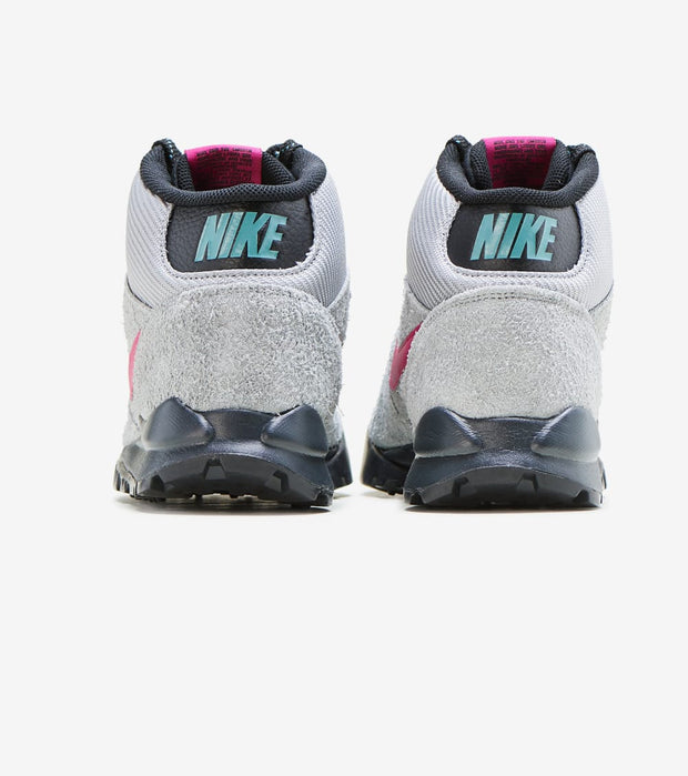 nike hoodland boots