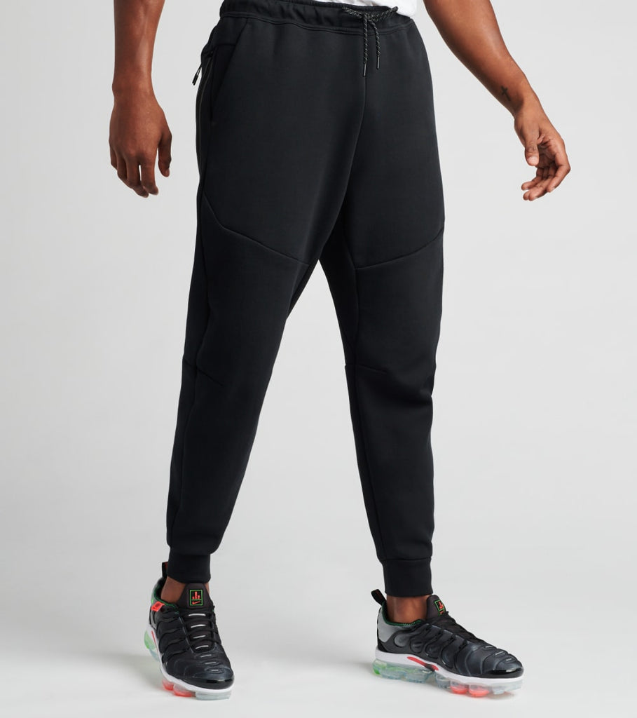 Nike NSW Tech Fleece Jogger Mens Pants Black FB8002-010 – Shoe Palace