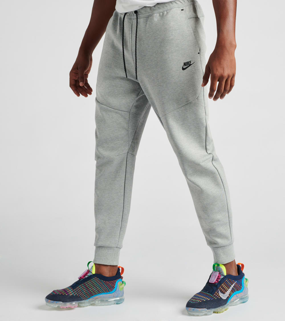 nsw tech fleece jogger