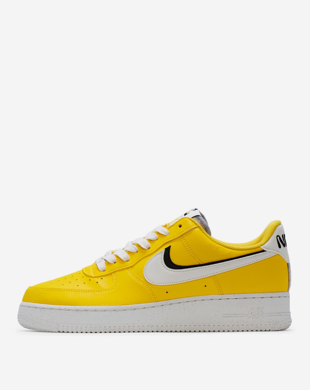 Nike Air Force 1 07' LV8 (Yellow) - DO9786-700 | Jimmy Jazz