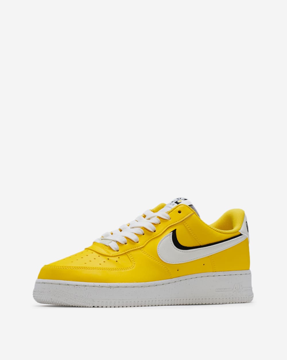 Nike Air Force 1 07' LV8 (Yellow) - DO9786-700 | Jimmy Jazz