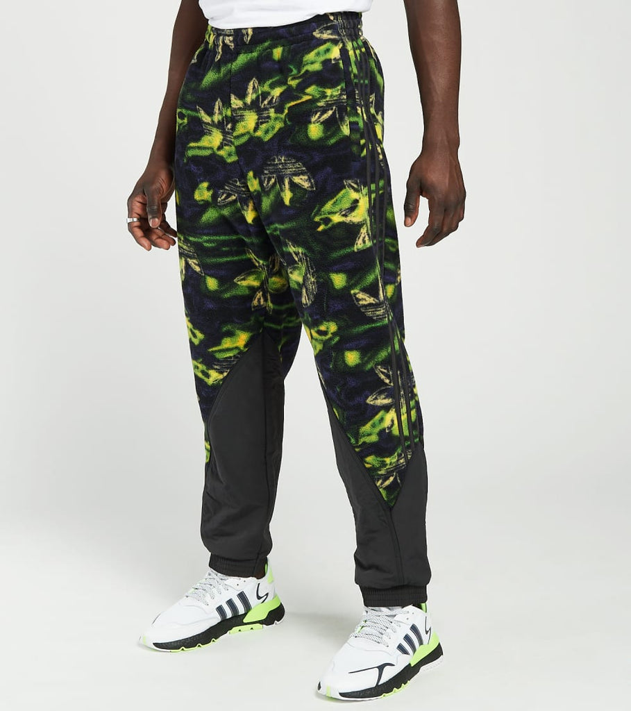 adidas trefoil pants green