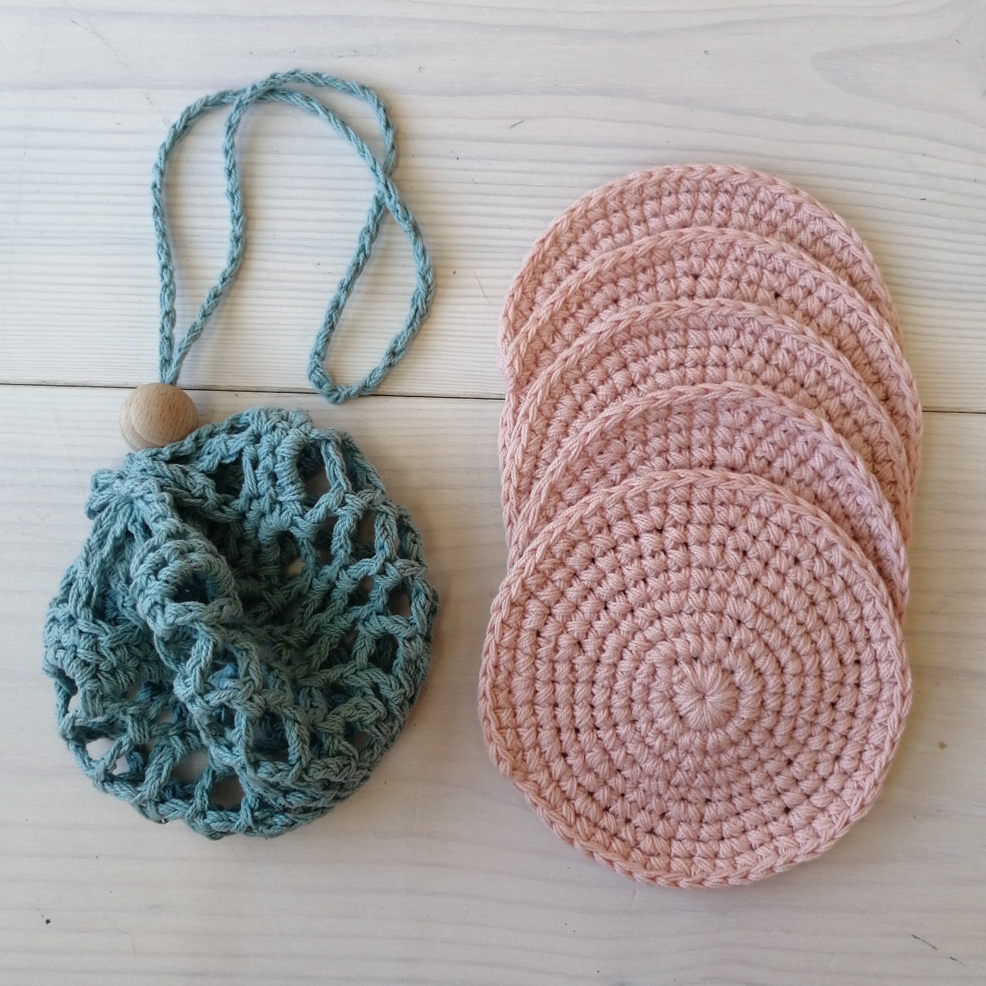 Organic Cotton Face Scrubbies With Wash Bag