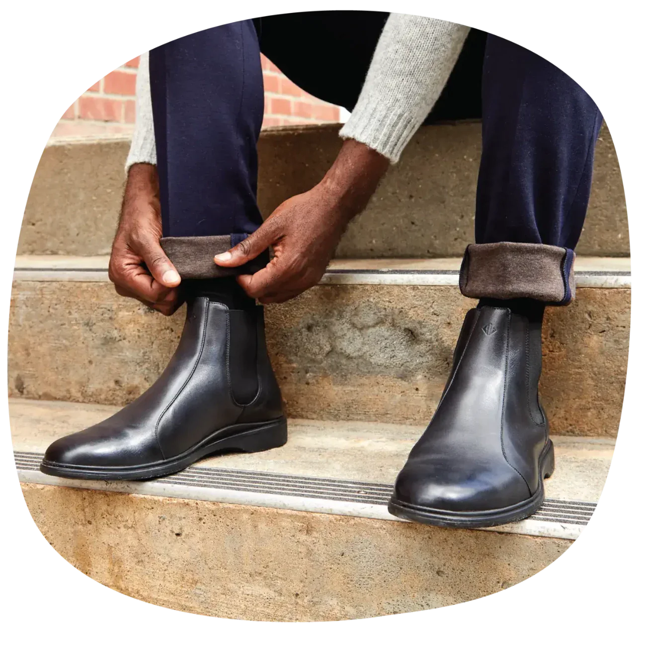 Comfortable men's chelsea boots in black