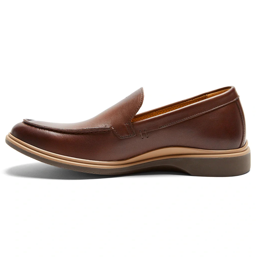Men's loafer in chestnut for physical therapists