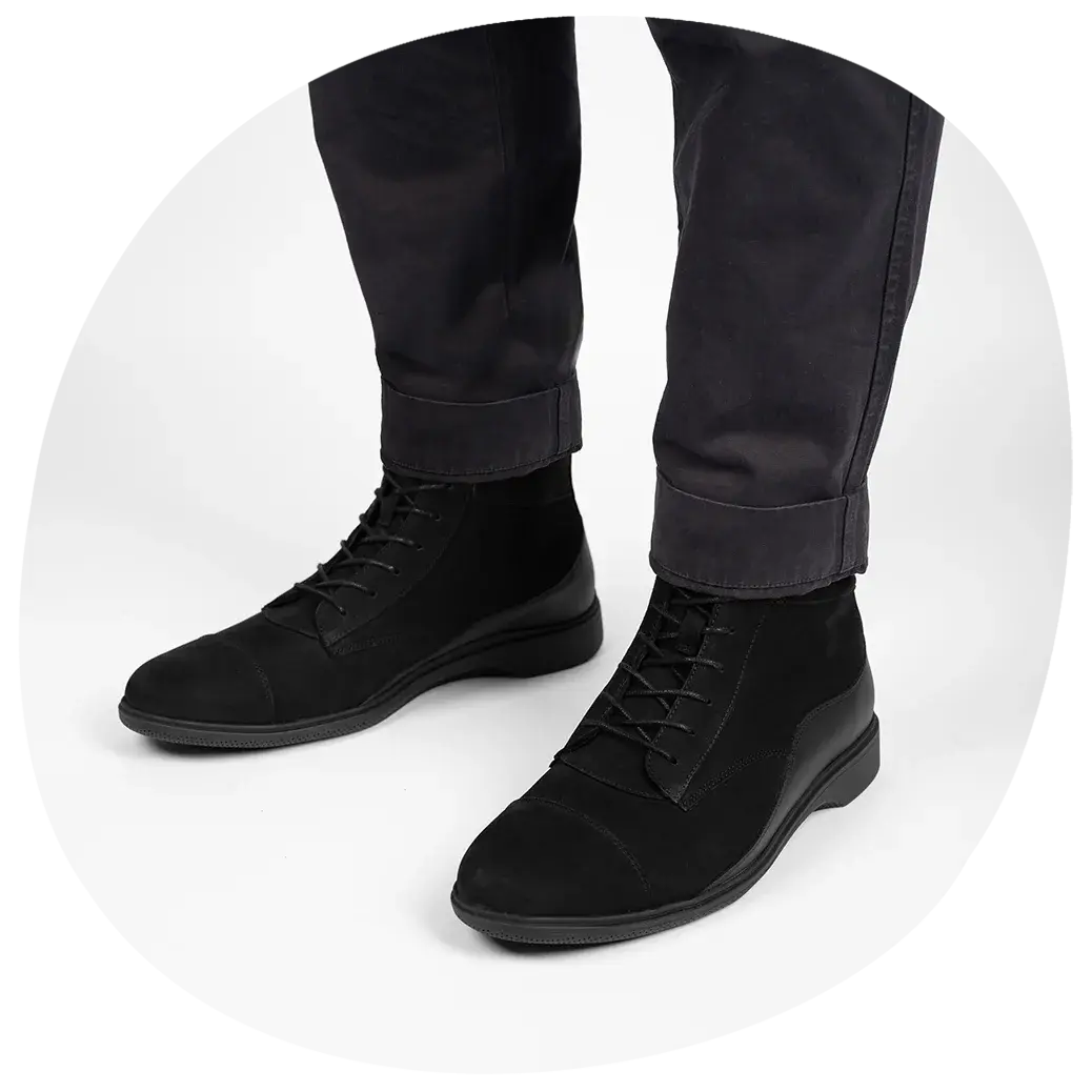 Men's comfortable black boot