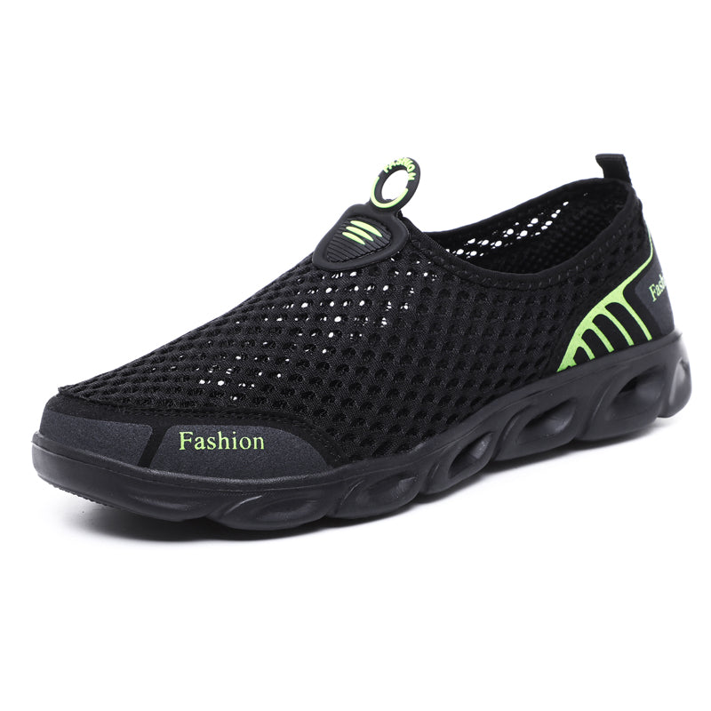 A pedal mesh couple's upstream shoes