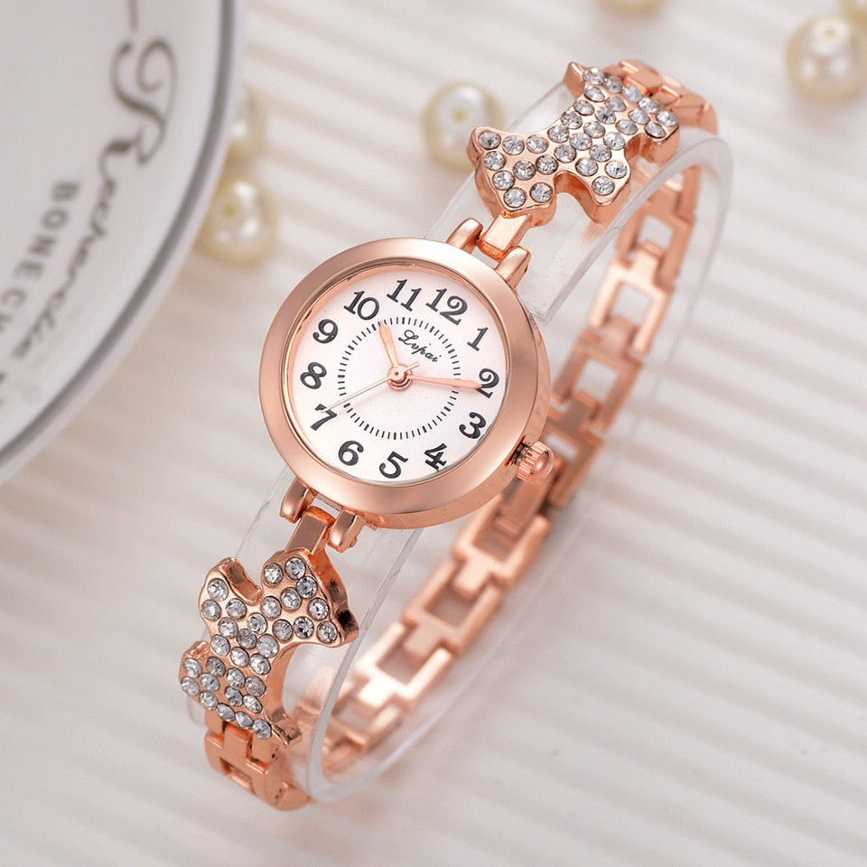 Round alloy bracelet watch