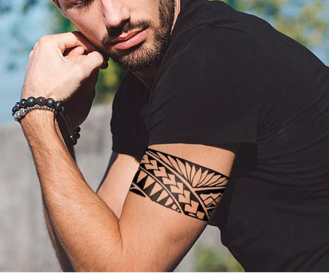 I tatuaggi di tendenza del 2021 per gli uomini