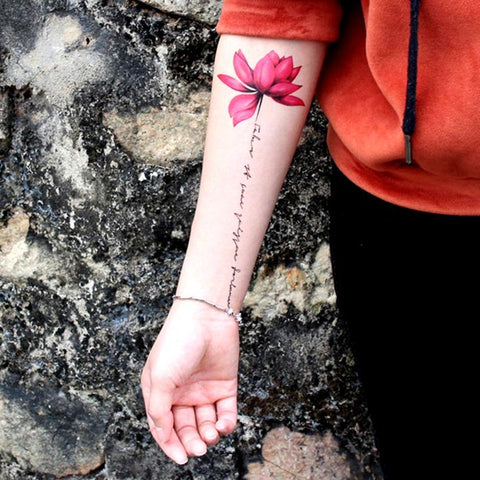 Le nostre proposte 2021 di tatuaggi temporanei ispirati ai fiori