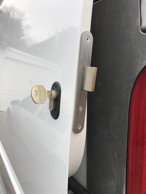 sliding door deadlock