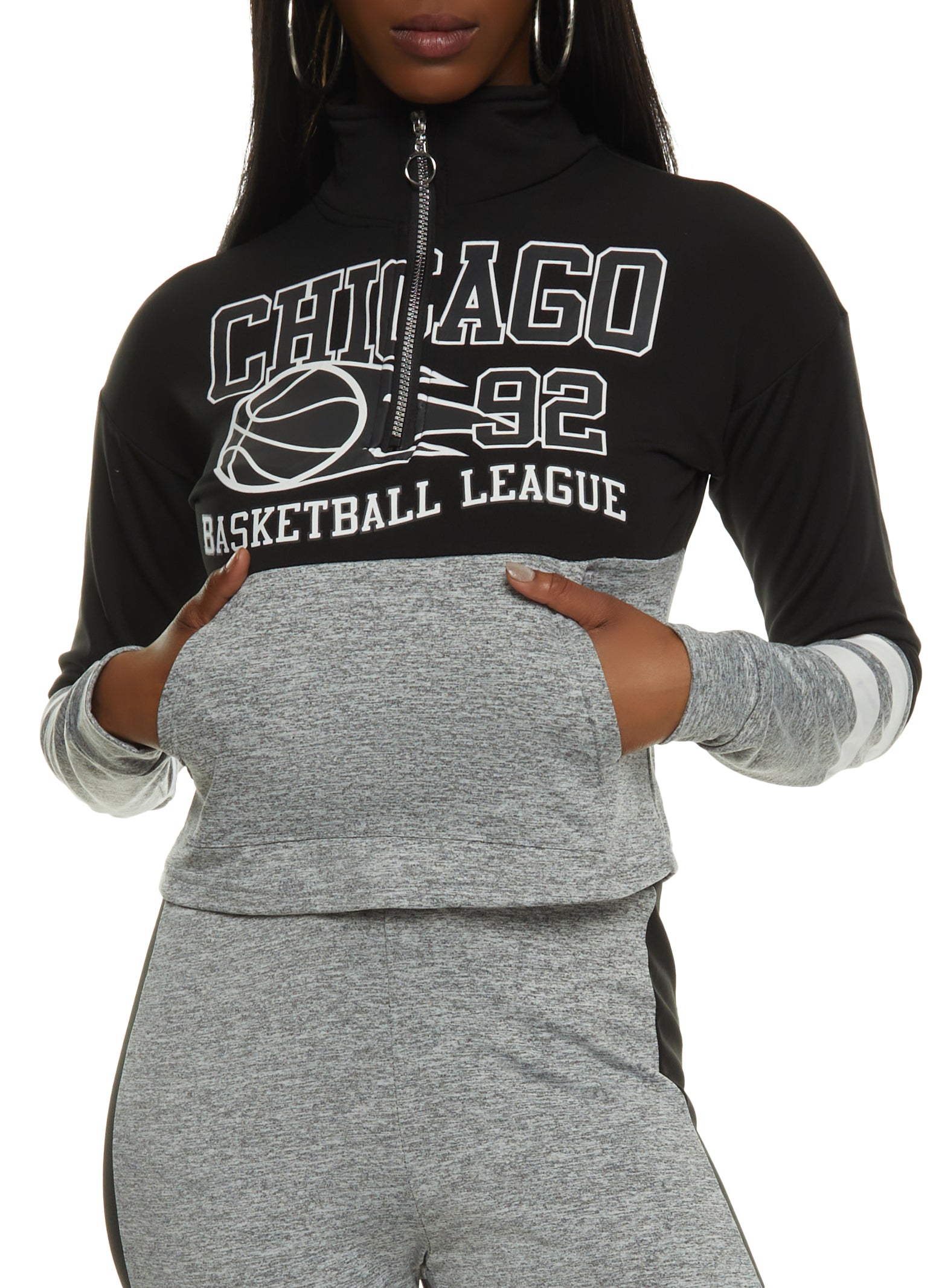 Womens Chicago 92 Graphic Half Zip Sweatshirt, Multi,