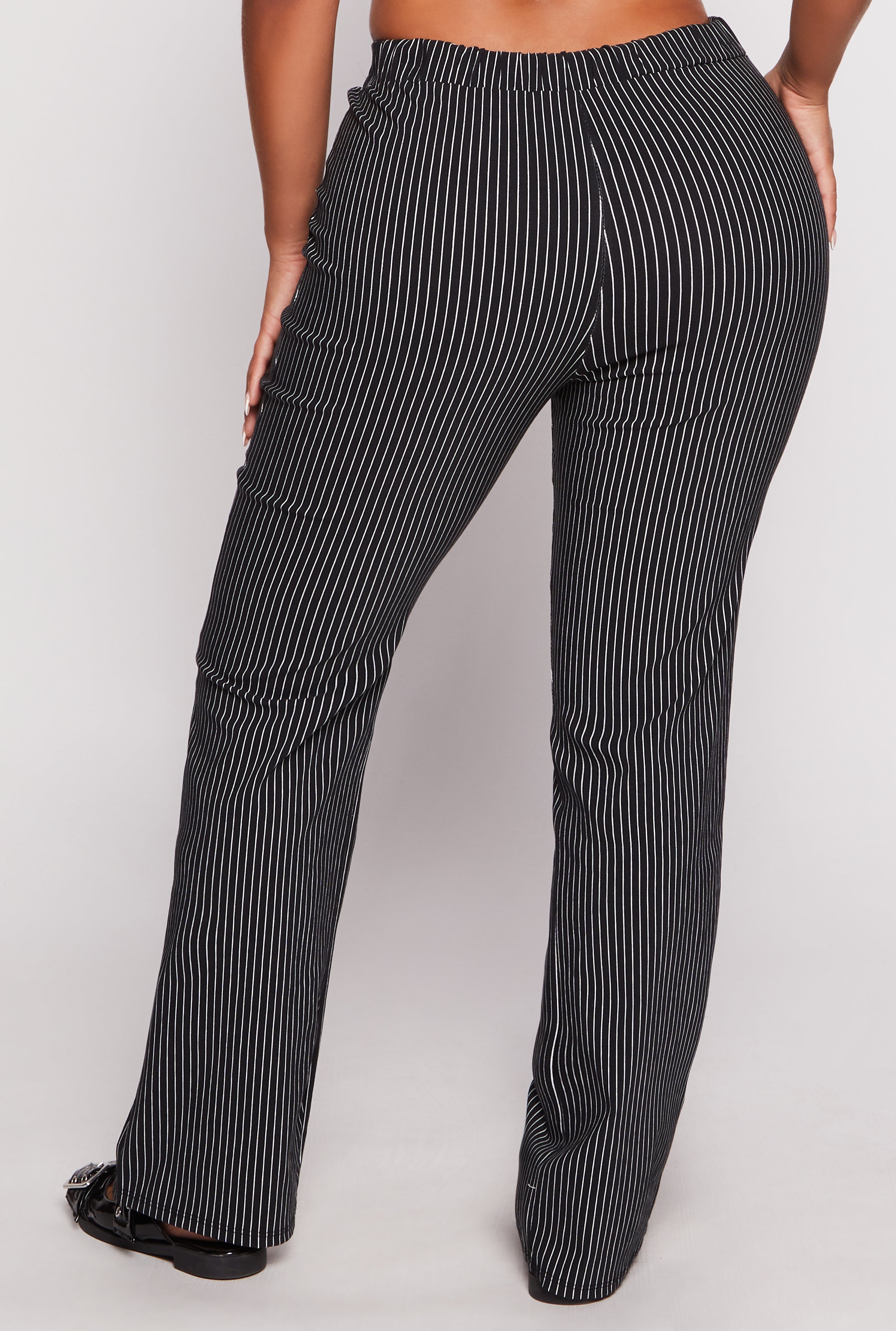 Womens Pinstripe Straight Leg Dress Pants, Black, Size M