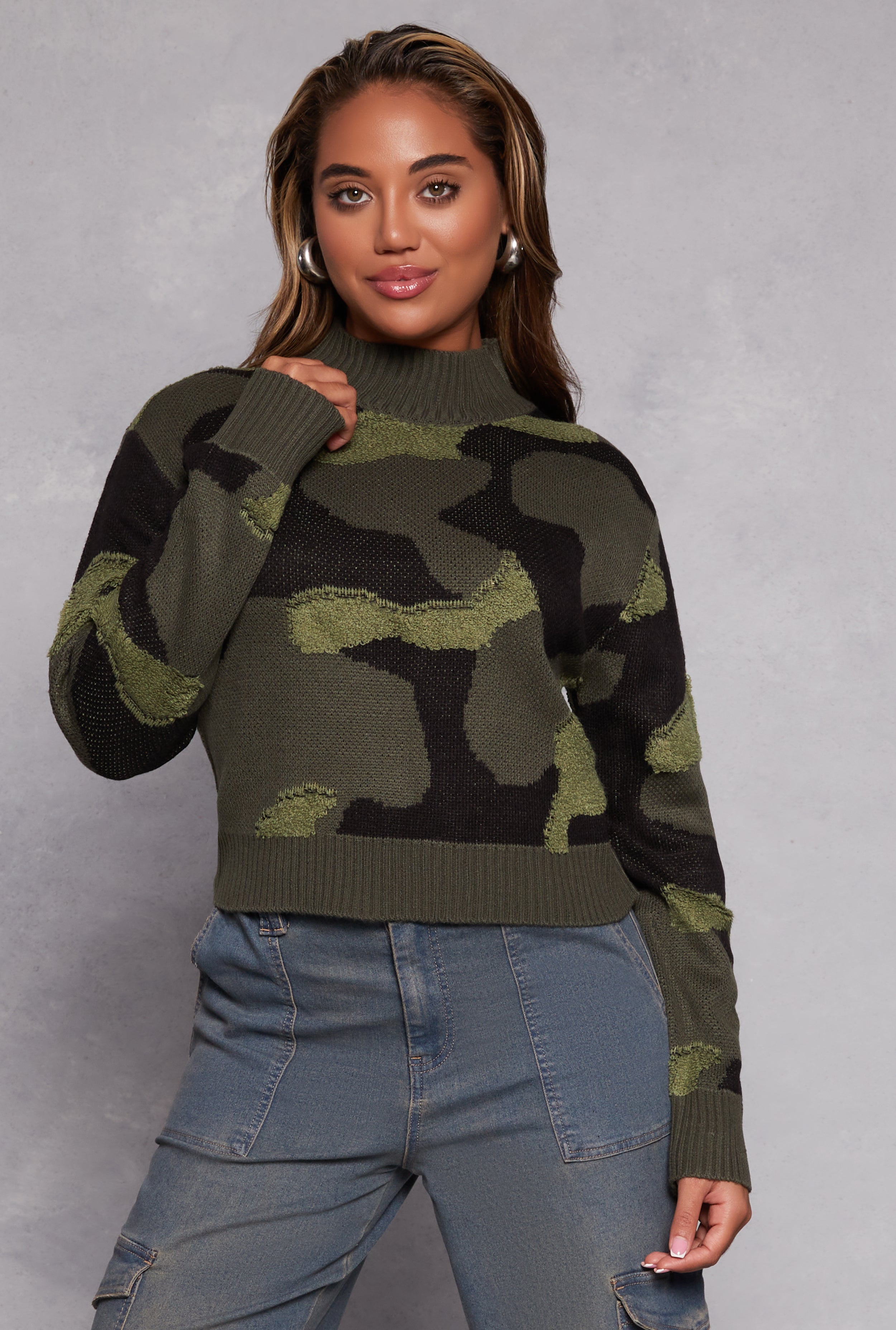 Womens Camo Mock Neck Pullover Sweater, Green, Size M