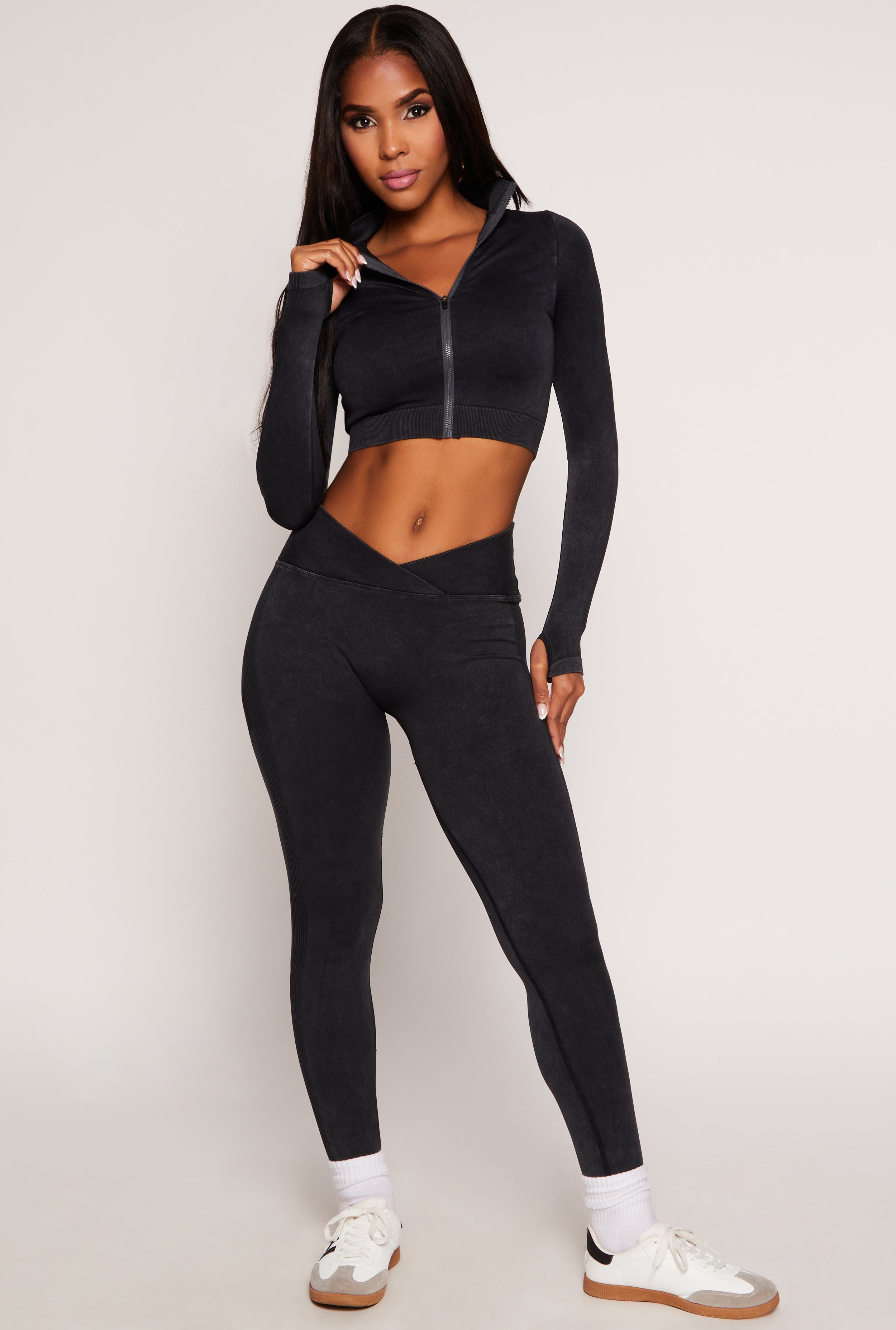 Womens Seamless Ribbed Knit Zip Front Crop Top,