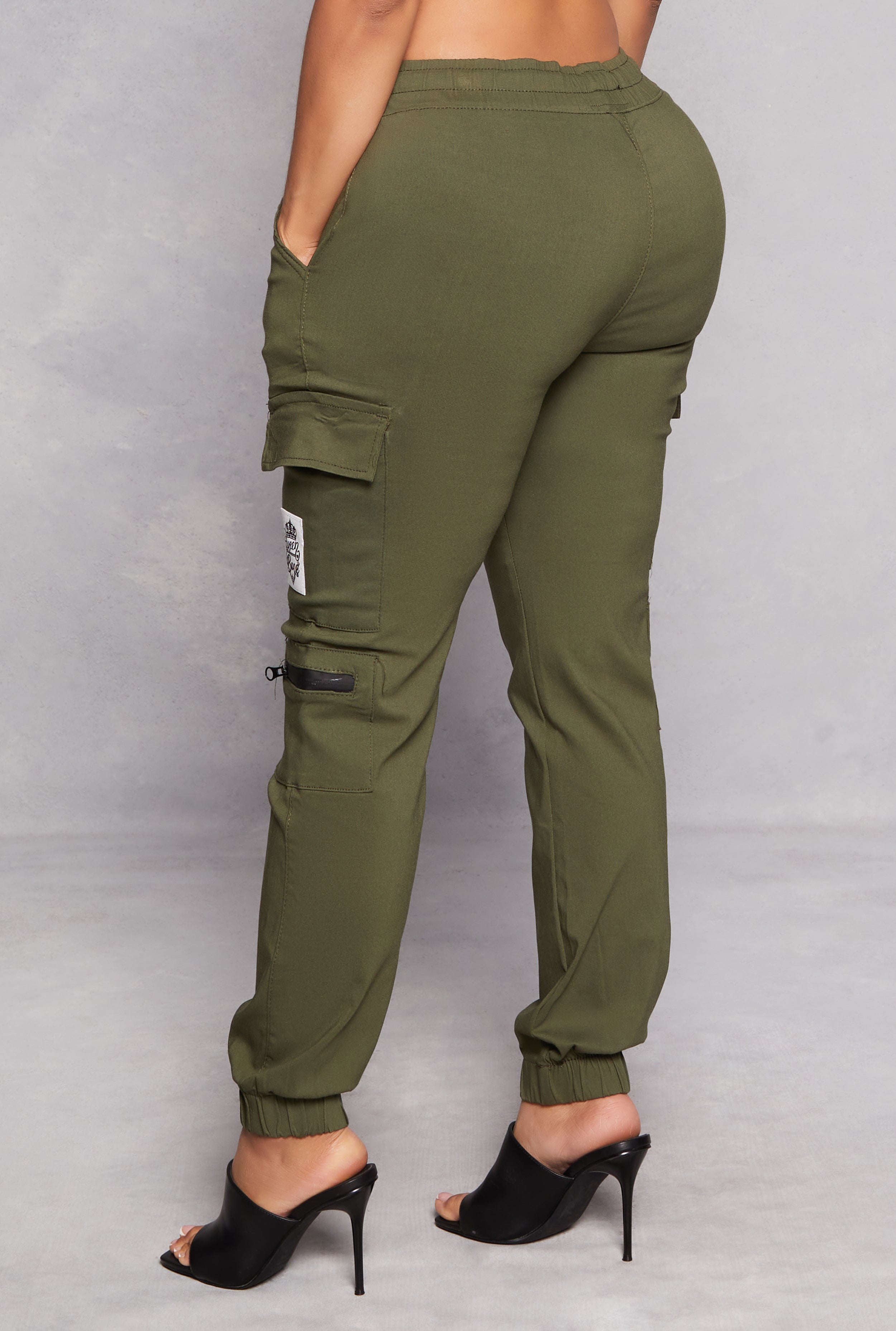 Womens Queen Boss Cargo Joggers, Green, Size M