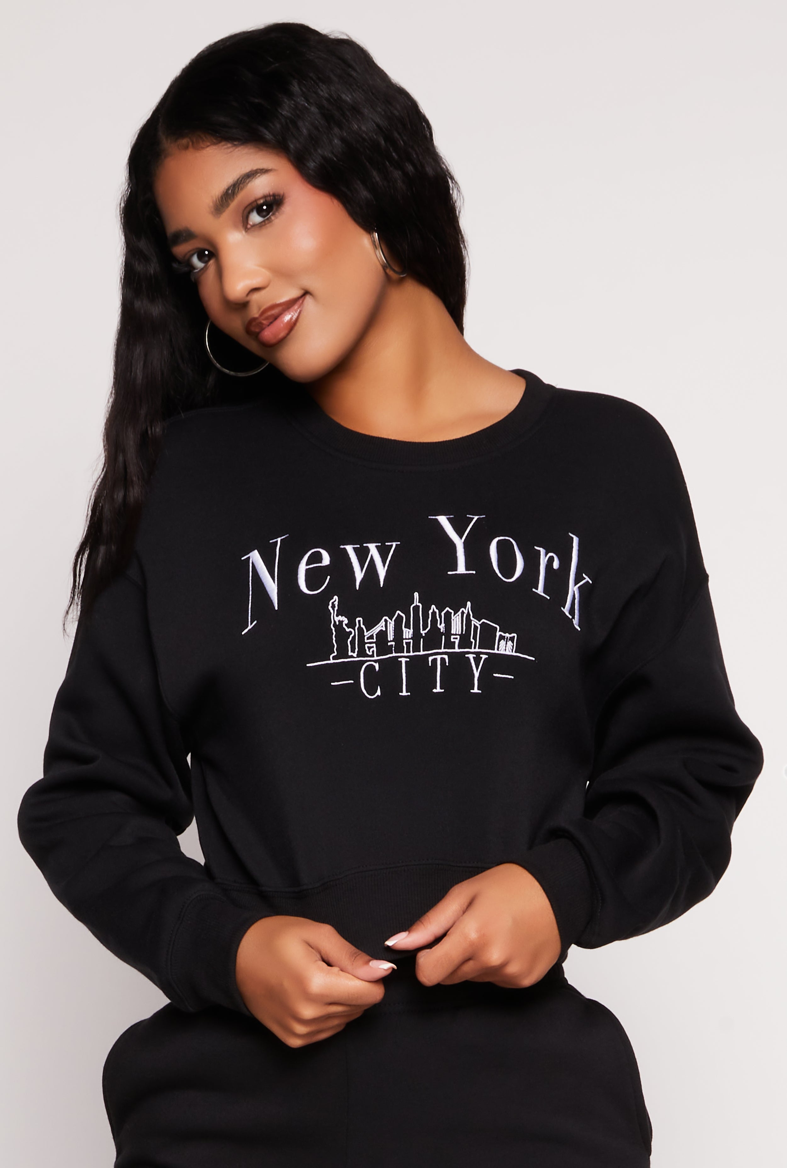 Womens City Graphic Embroidered Pullover Sweatshirt,