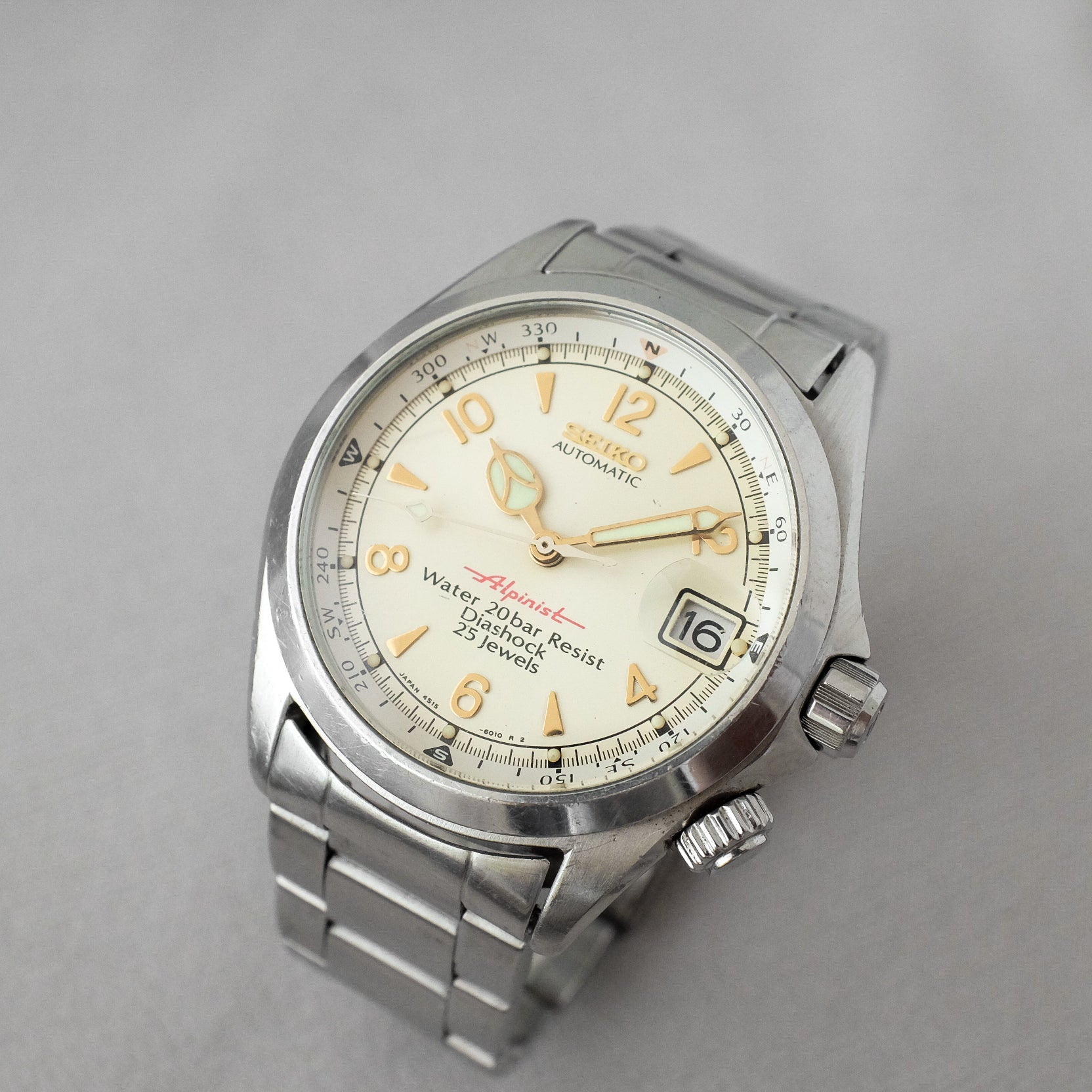 Seiko Red Alpinist SCVF007 from 1999 (Serviced with NOS crystal) – Paleh