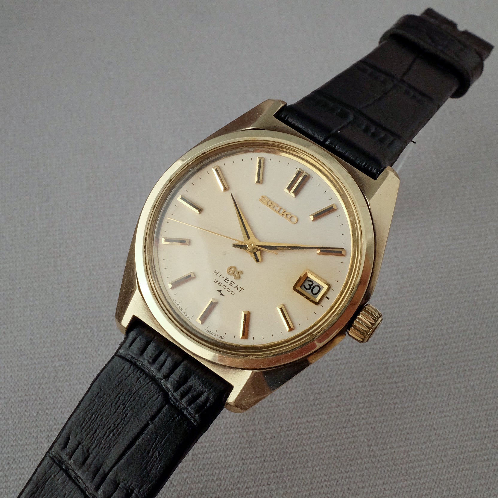 Grand Seiko 4522-8000 from 1980 (Gold Cap) – Paleh