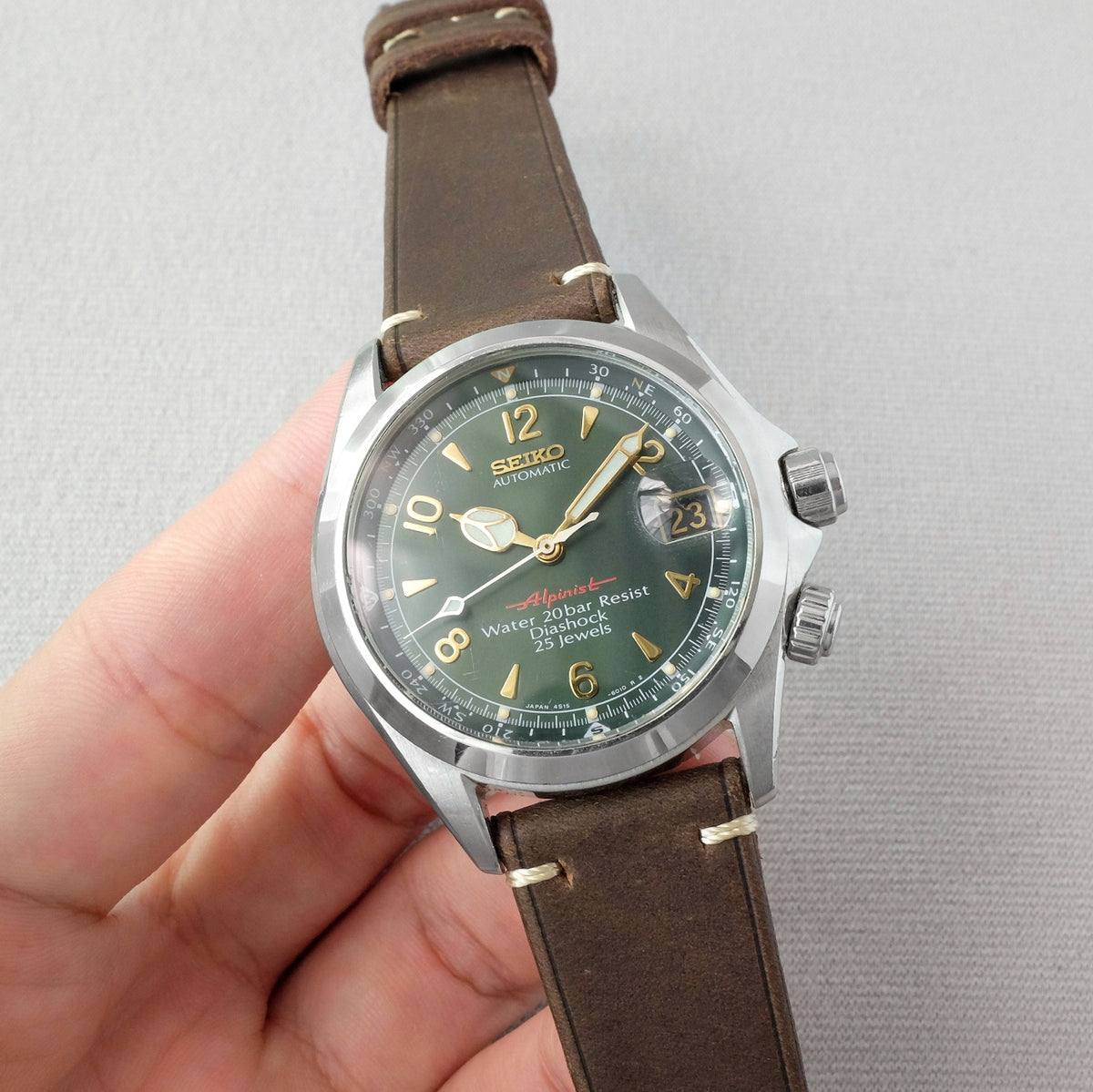 Seiko Red Alpinist SCVF009 from 1995 – Paleh