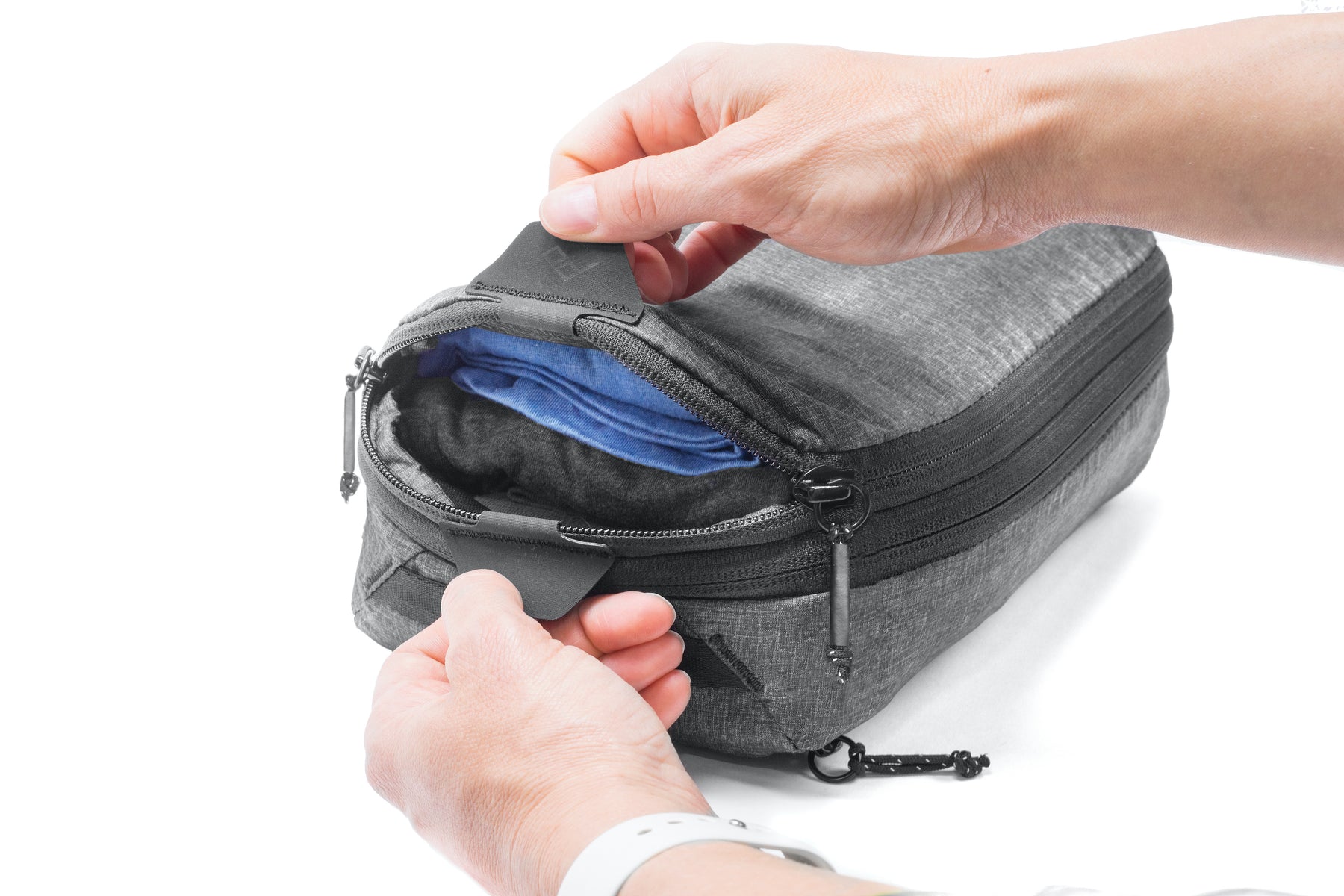 Nomatic Vacuum Travel Bag 2.0 (ACVBLG-BLK-02) - Moment