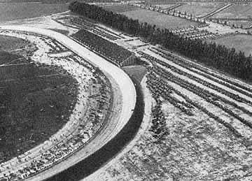 1920's photo of Beverly Hills Speedway