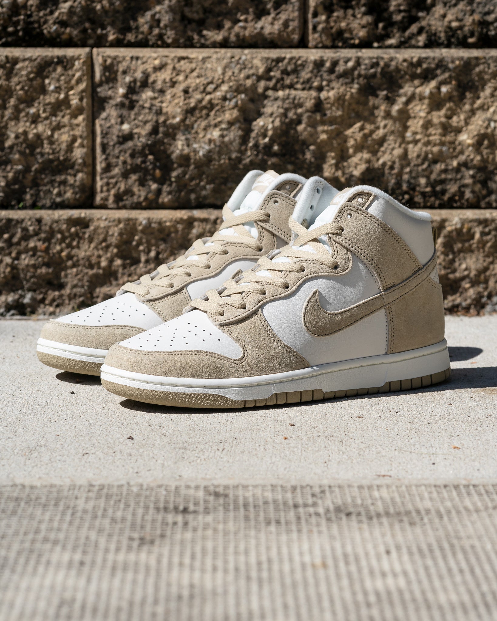 nike dunk limestone