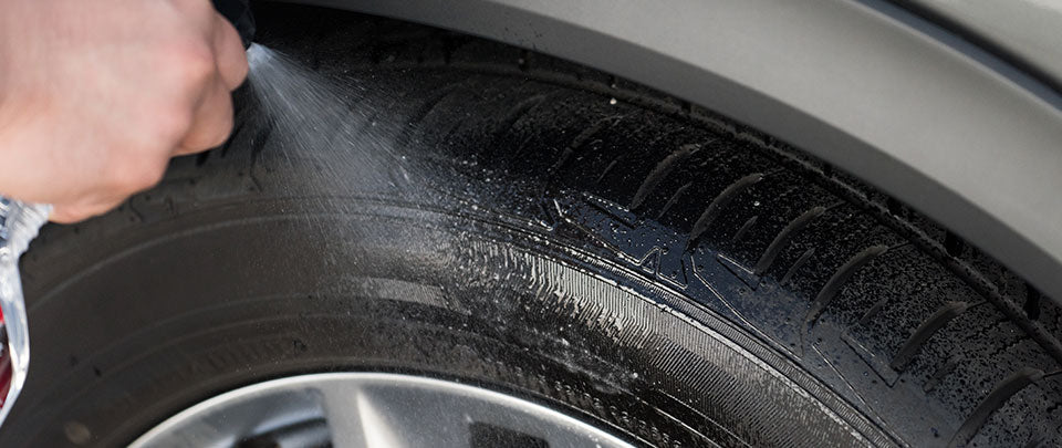 spraying car tire