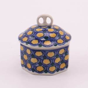 Mini Pretzel Box. Pattern: Lemon Drops