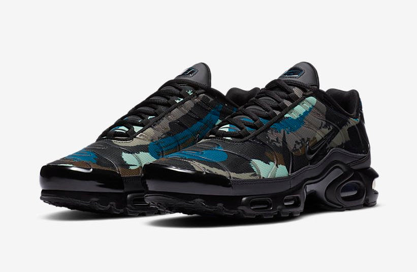 nike air max plus camo black green