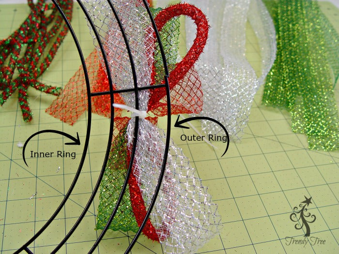 basic-christmas-wreath-kit-inner-outer-ring-trendytree